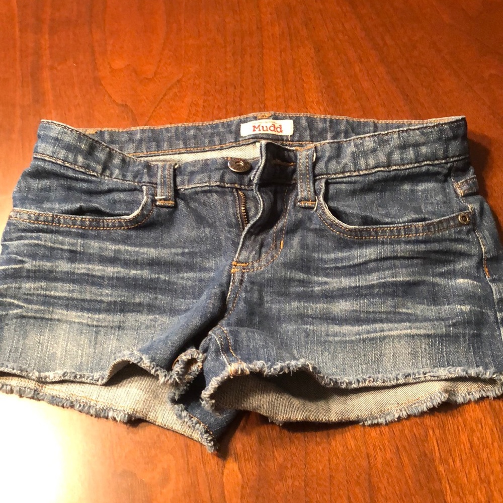 Distressed cut off jean shorts size 3